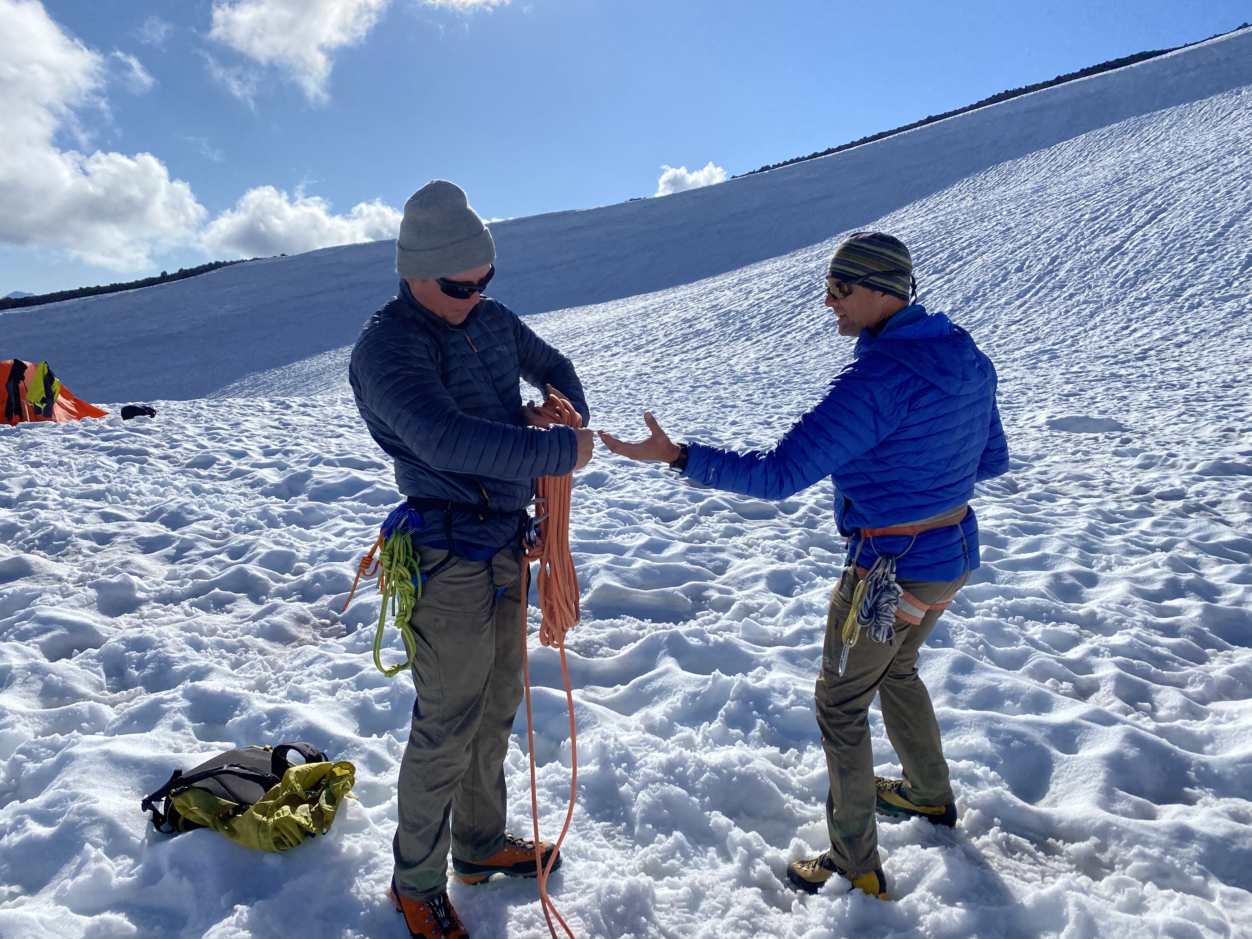 Paul teaching Kyle the mountaineers coil.