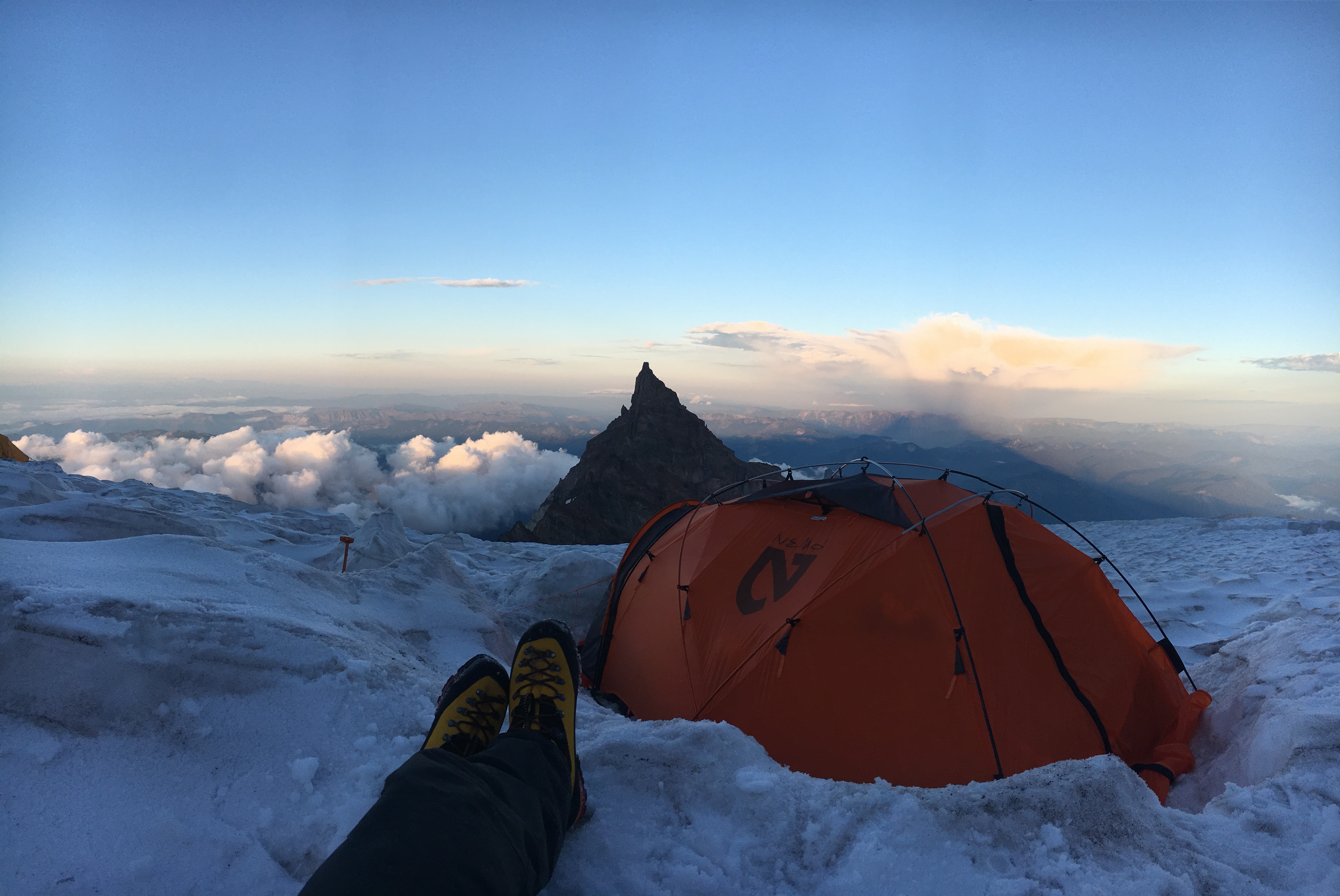 Our tent setup for the night, at Ingraham Flats, with a nice view to Little Tahoma Peak.