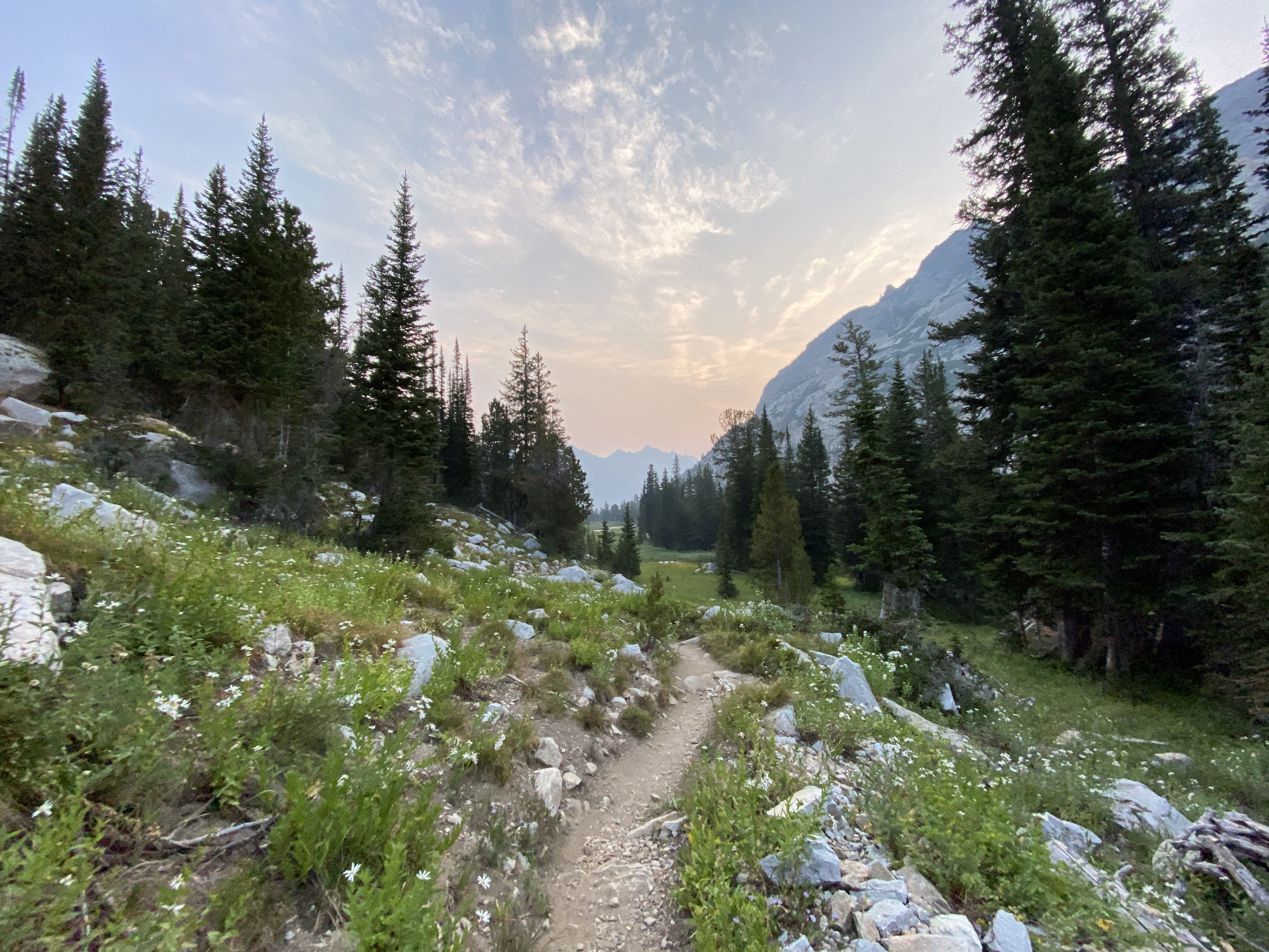 The sun rise from South Fork Cascade Canyon.